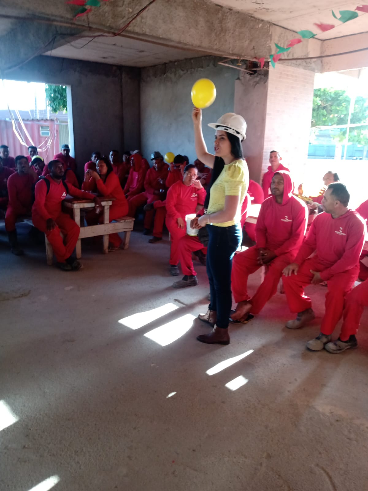 Treinamento em campo com equipe operacional
